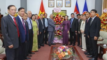 Hội hữu nghị Việt Nam - Campuchia chúc Tết Đại sứ quán Campuchia tại Việt Nam