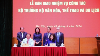 ban giao nhiem vu cong tac bo truong bo van hoa the thao va du lich