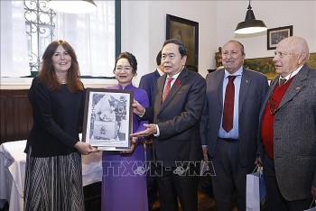 dau an chu tich ho chi minh tai milan nhip cau ket noi tinh huu nghi viet nam italy
