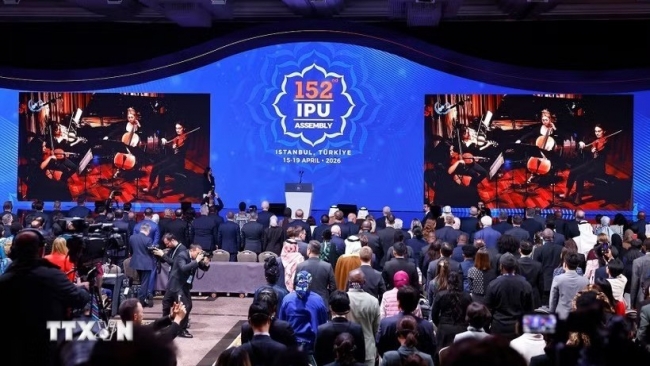 Chủ tịch Quốc hội Trần Thanh Mẫn cùng đoàn Việt Nam dự lễ khai mạc IPU-152