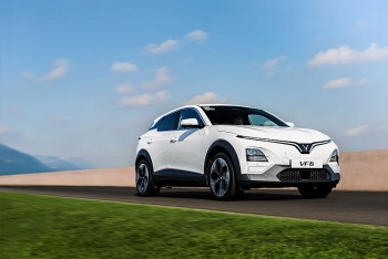 chu xe vinfast vf 6 toi thay may vi da mua xe dien som