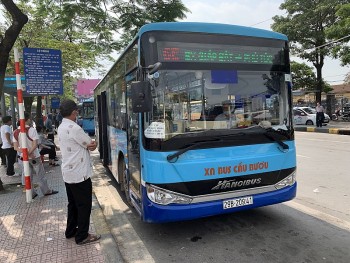 ha noi mien phi xe buyt metro trong 7 ngay dip le