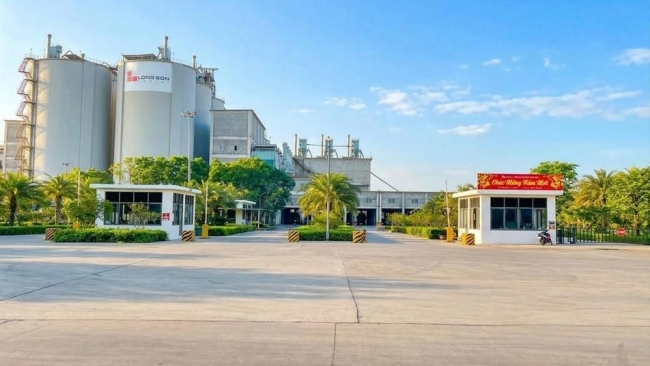 Công ty Xi măng Long Sơn chào mừng ngày Giải phóng miền Nam 30/4 và Quốc tế lao động 1/5