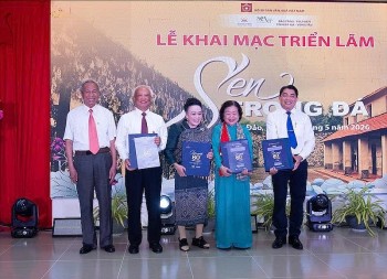 tu con dao gui gam khat vong hoa binh