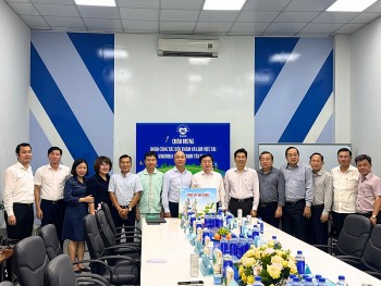 tay ninh ung ho vinamilk mo rong trang trai som trien khai nha may che bien sua