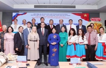 tu nhung gia tri chung viet nam va nga tiep tuc gan ket