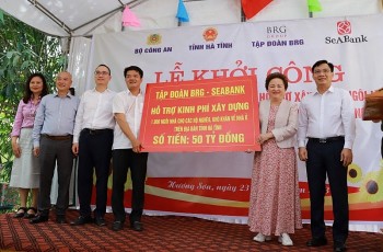 tap doan brg vinh du nhan bang khen cua bo cong an trong phong trao toan dan bao ve an ninh to quoc