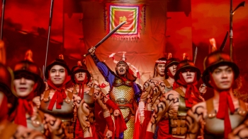 vingroup ra mat dat nuoc thien hung ca ky quan san khau ton vinh 4000 nam lich su viet nam