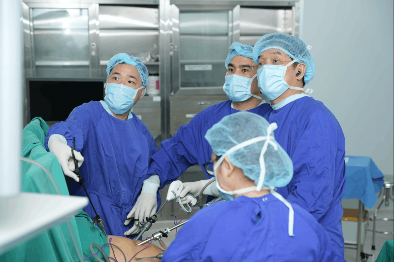 cu ba 103 tuoi chien thang ung thu da day nho dieu tri da chuyen khoa tai vinmec hai phong