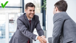 13 tình huống chứng tỏ bạn ứng xử hơn người