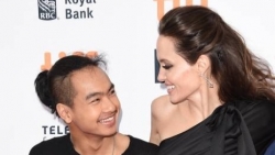 nguoi thua ke 2600 ty dong cua angelina jolie nhap truong dai hoc o han quoc