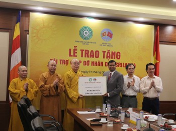 giao hoi phat giao hoi huu nghi viet nam sri lanka trao qua ho tro nhan dan sri lanka