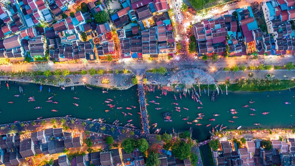 bao nuoc ngoai goi y 10 dieu du khach nen lam khi den hoi an