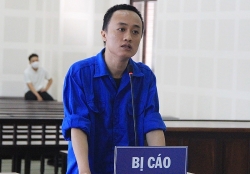 tin phap luat 24h nong nhat hom nay 155 cuu can bo thanh doan chiem doat gan 4 ty