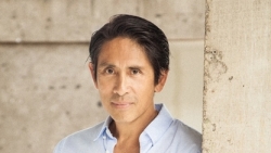 bac si phap goc viet dem bai hoc ve long tu te giup do hon 200 tre em ngheo tai da nang