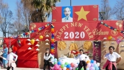 to chuc festival viet nam cho hon 7000 nguoi viet nam tai cong hoa sip
