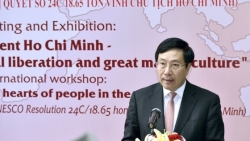 ton vinh chu tich ho chi minh o nuoc ngoai de gan ket viet nam voi the gioi