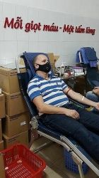 Giáo viên Wayne Worrel (Anh) kêu gọi hiến máu ở Hà Nội