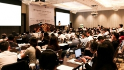 viac thay doi hinh thuc to chuc cac phien hop sang truc tuyen do covid 19