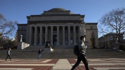 du hoc sinh viet tai my quyet dinh khong ve nuoc tranh covid 19