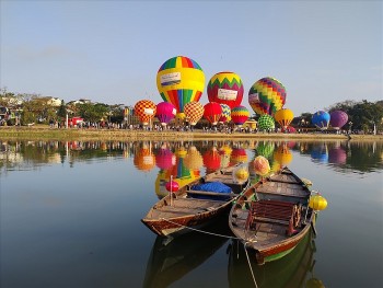 nam tinh mien trung kich cau du lich