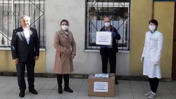 doanh nghiep viet tang chinh quyen moldova 600 bo xet nghiem covid 19