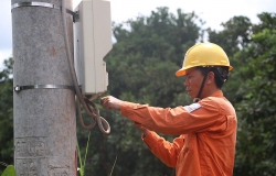 evn da giam tien dien cho 675 khach hang bi ghi sai chi so