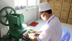 bac si benh vien phu san can tho may 1000 khau trang tang thanh pho riverside bang california my