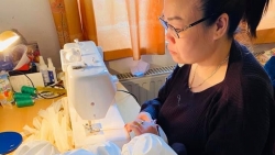 hoi nguoi viet nam l bau zittau may 7000 khau trang ho tro duc chong covid 19