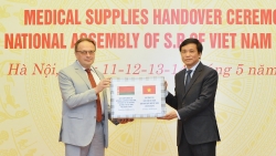 Chính phủ Việt Nam tặng 20.000 khẩu trang y tế giúp Belarus chống COVID-19