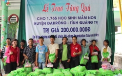 Zhishan Foundation trao 1.765 suất quà cho học sinh mầm non huyện Đakrông, tỉnh Quảng Trị