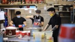 quan an viet tai tro 80 suat anngay giup cac y bac si tuyen dau tai lien bang nga chong covid 19