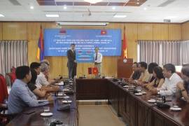 Hội hữu nghị Việt Nam-Armenia trao 121 triệu đồng giúp nhân dân nước bạn chống COVID-19