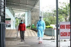 ha noi cam lanh dao quan roi thanh pho tang tien an cho nguoi dang cach ly