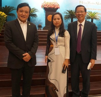 nu doanh nhan viet kieu ket noi nhung nhip cau yeu thuong