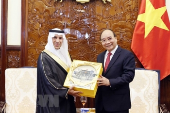 chu tich nuoc nguyen xuan phuc tiep ba dai su den chao tu biet chinh tri vietnam vietnamplus