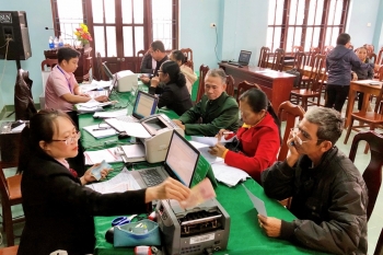 chinh sach giam ngheo tao dieu kien tiep can day du cac dich vu xa hoi co ban