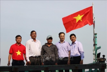 trao co to quoc cho ngu dan soc trang