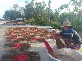 quang nam lang nghe quan huong tat bat cho vu tet