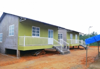 nguoi dan tra leng co nha moi ngay truoc tet tan suu