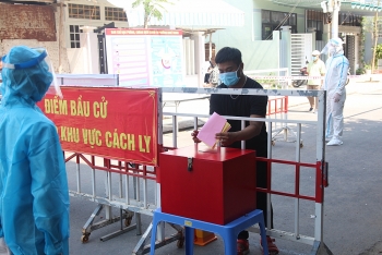 da nang no luc phong dich cho ngay hoi lon