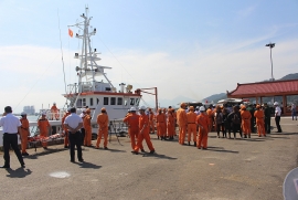 cap cuu ngu dan bi nan gan dao tri ton o hoang sa