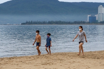 da nang mo bien ca thanh pho nhon nhip tro lai