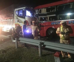 Lại tai nạn thảm khốc với xe khách giường nằm ở Đà Nẵng