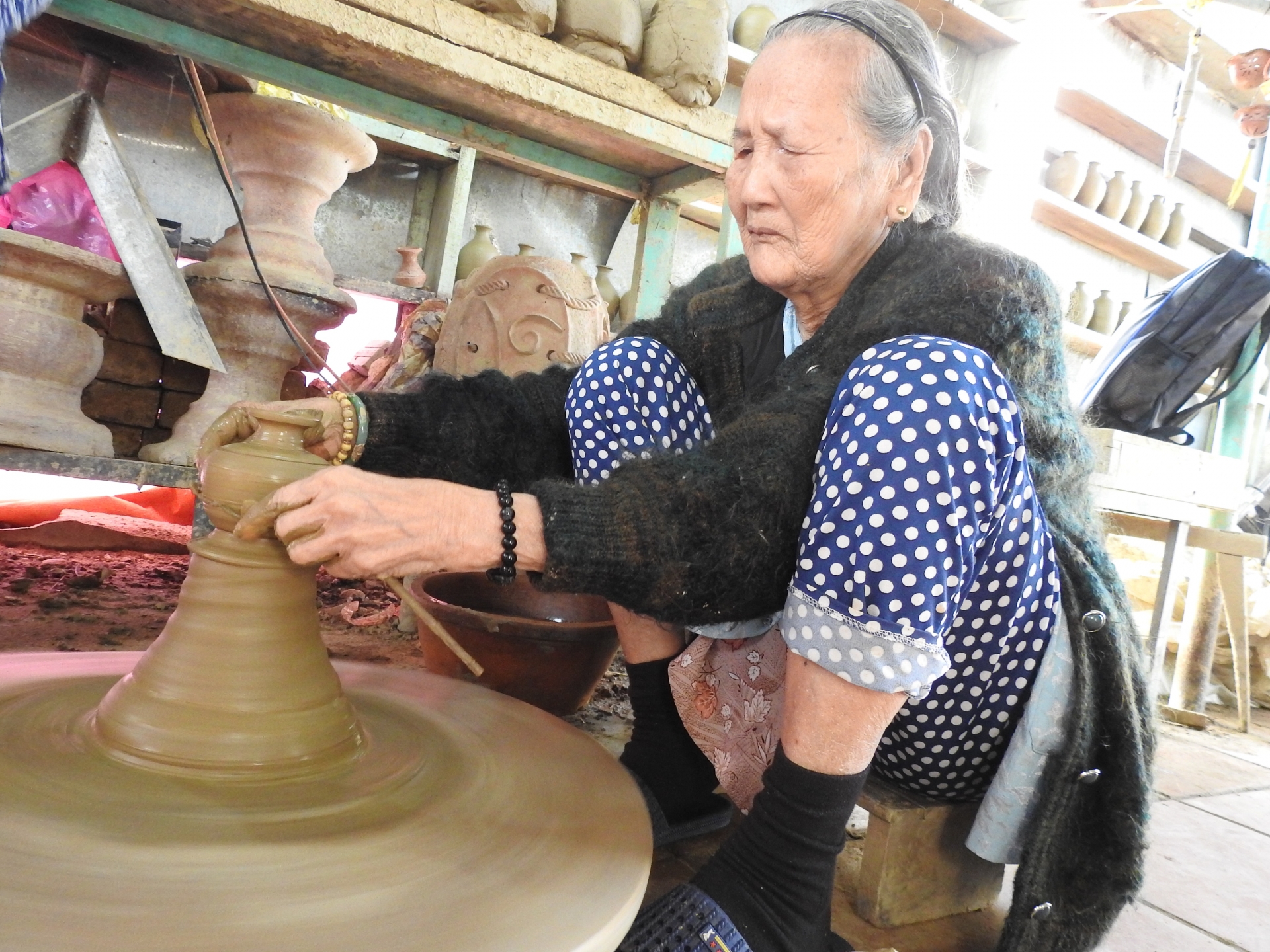Gặp gỡ nữ nghệ nhân 95 tuổi với 80 năm làm gốm ở Quảng Nam