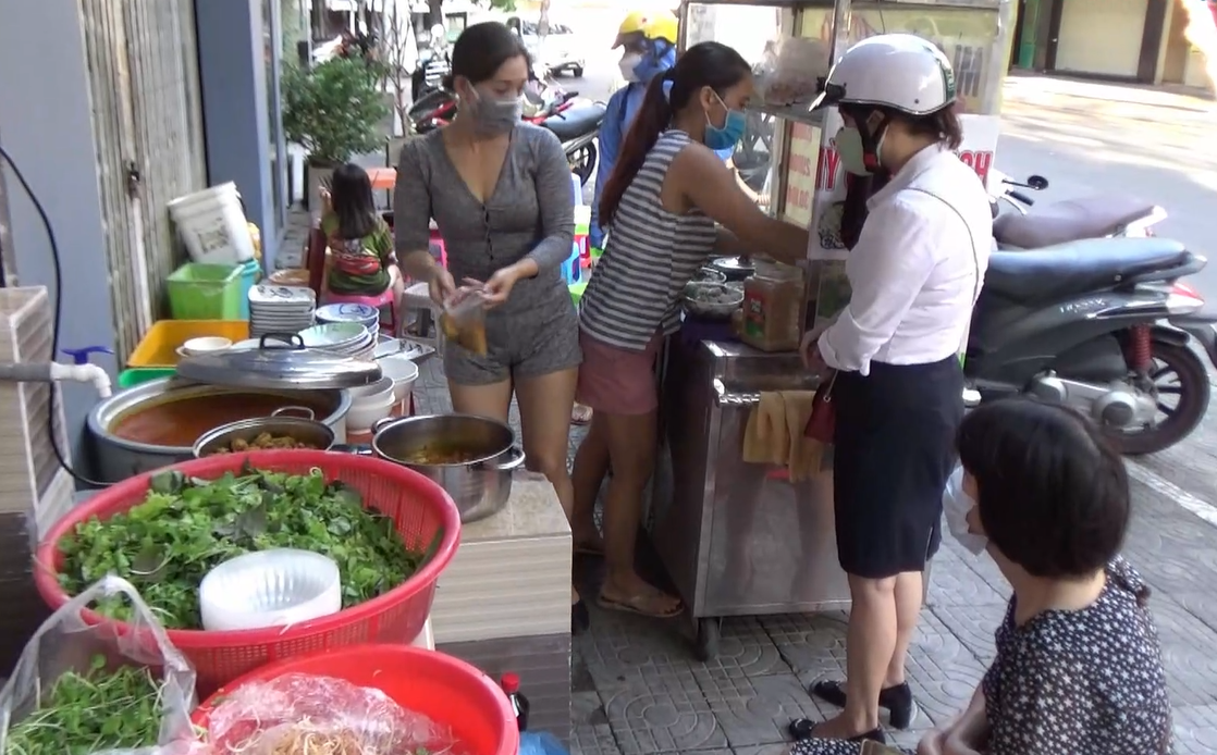 mo lai hang quan o da nang ca nguoi mua va nguoi ban deu vui