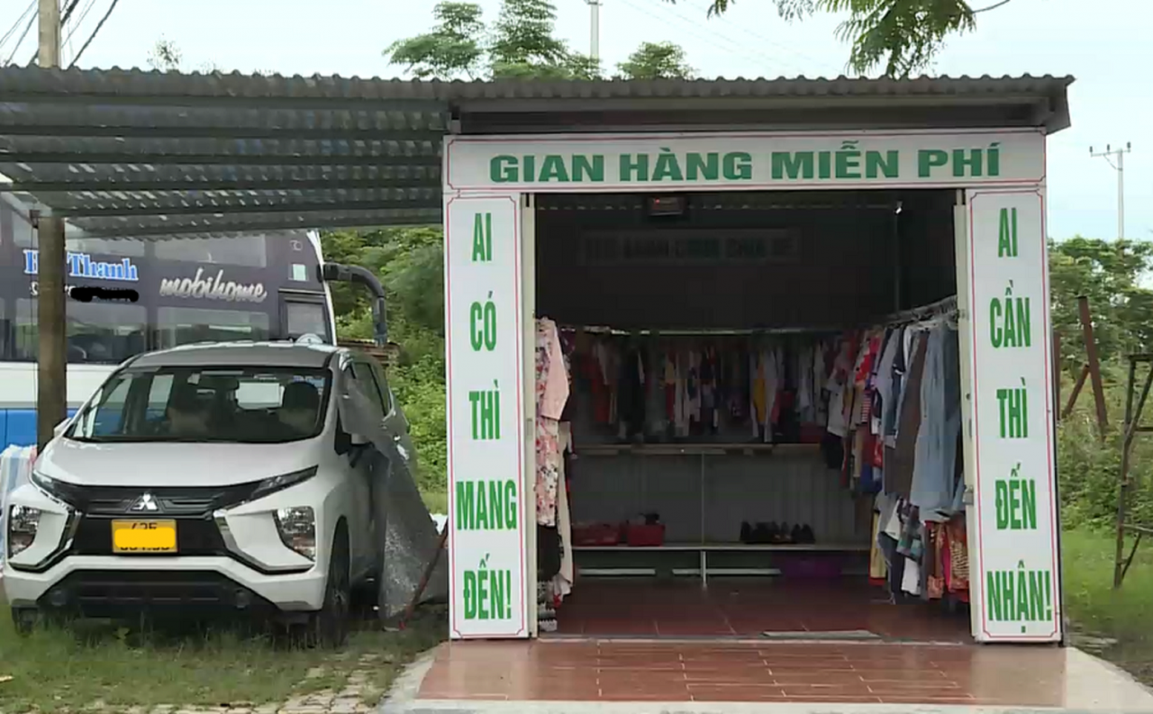 am long voi cua hang 0 dong ho tro nguoi kho khan o da nang