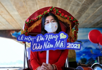 da nang khoi dong chuong trinh chao nam moi 2021 kich cau du lich