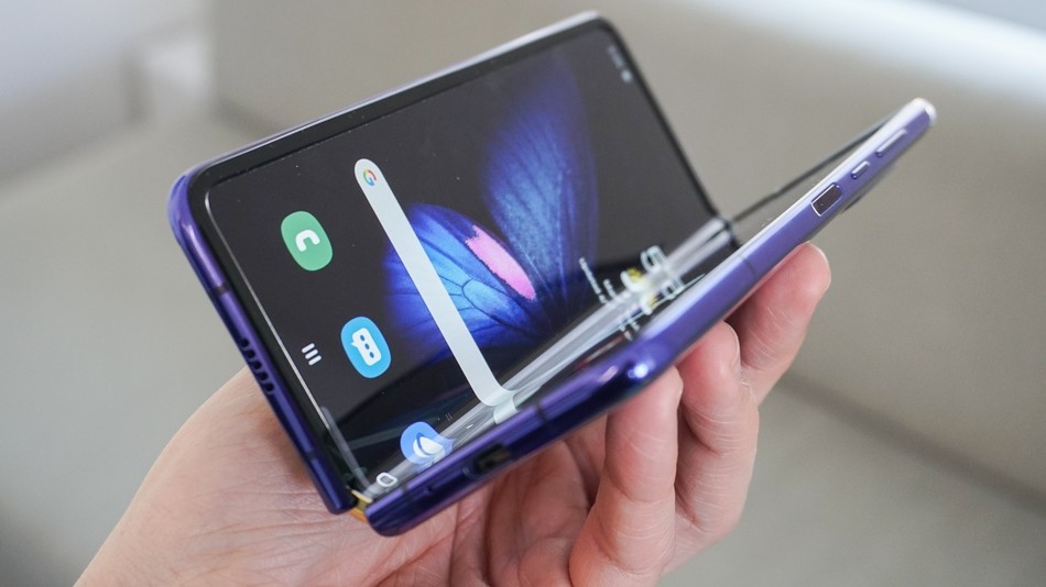 Samsung tiếp tục 'lùi' ngày bán Galaxy Fold để khắc phục lỗi