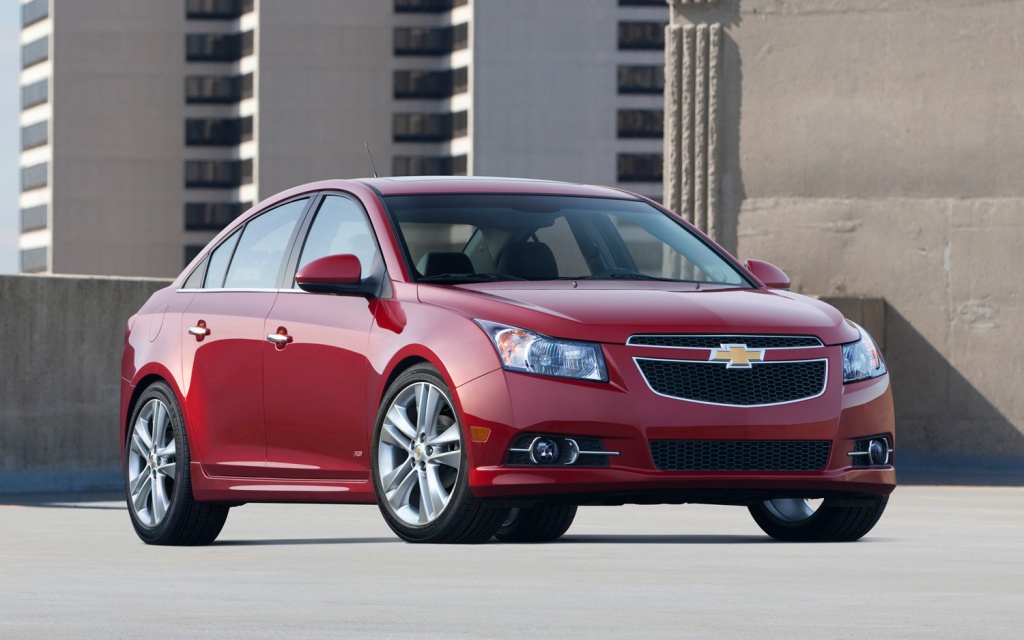 VinFast triệu hồi Chevrolet Cruze và Orlando do lỗi túi khí Takata